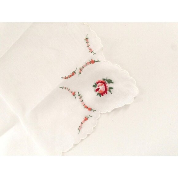 Vintage White Handkerchief With Floral Embroidery & Scalloped Edges - Picture 1 of 11